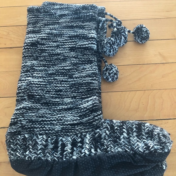 Knitted slippers - Picture 1 of 1
